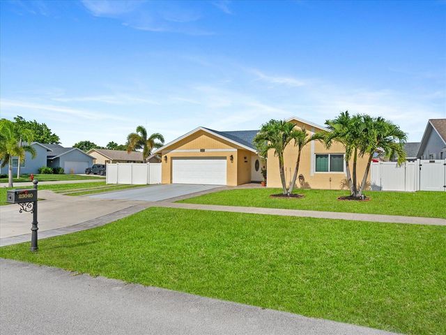 23040 SW 54th Avenue, Boca Raton, FL 33433
