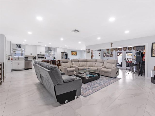 23040 SW 54th Avenue, Boca Raton, FL 33433