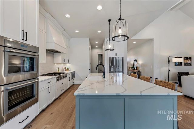 5001 W Tia Inez St., Eagle, ID 83616