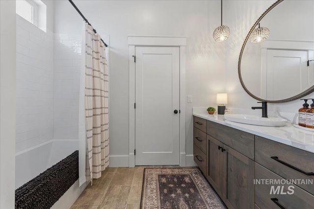 5001 W Tia Inez St., Eagle, ID 83616