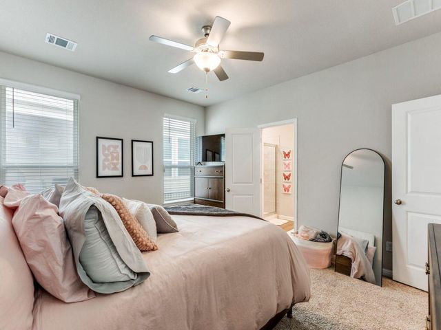 236 Lost Mine Peak LN, Dripping Springs, TX 78620