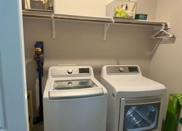 236 Lost Mine Peak LN, Dripping Springs, TX 78620