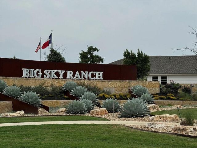 236 Lost Mine Peak LN, Dripping Springs, TX 78620