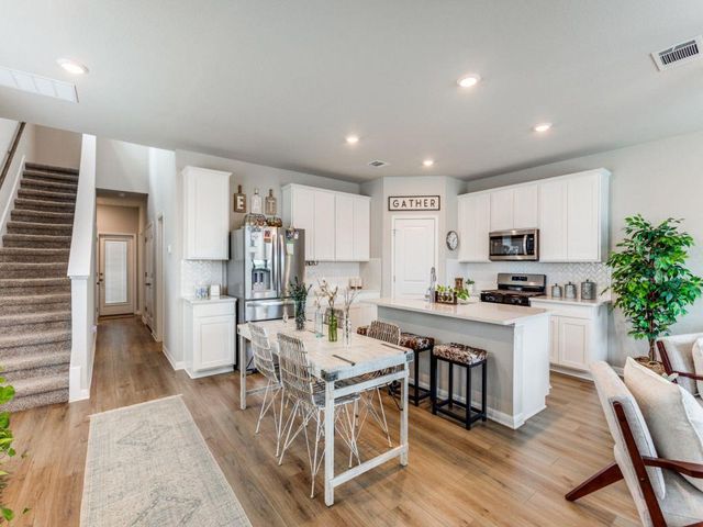 236 Lost Mine Peak LN, Dripping Springs, TX 78620