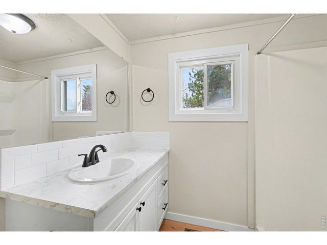 1204 MacJames Ct, Dacono, CO 80514