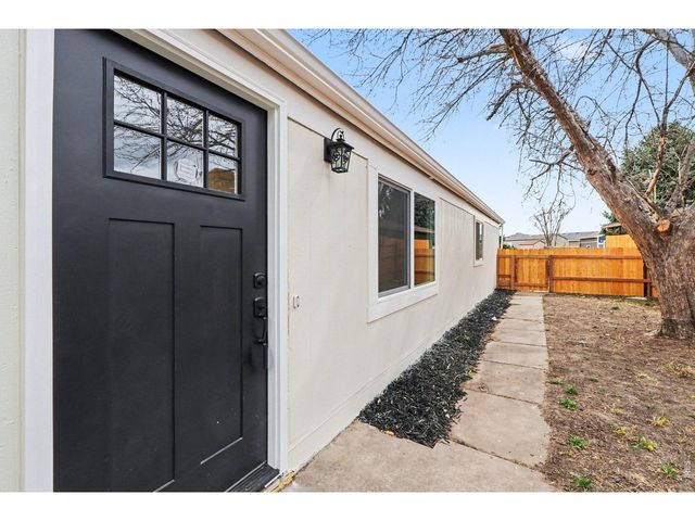 1204 MacJames Ct, Dacono, CO 80514
