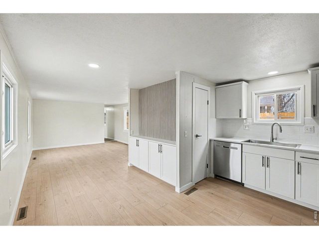 1204 MacJames Ct, Dacono, CO 80514