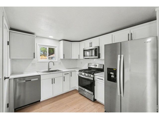 1204 MacJames Ct, Dacono, CO 80514