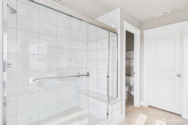 19608 82nd Pl NE, Kenmore, WA 98028