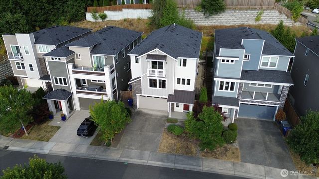 19608 82nd Pl NE, Kenmore, WA 98028