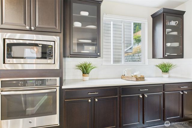 19608 82nd Pl NE, Kenmore, WA 98028