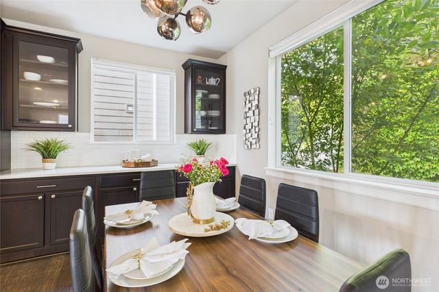 19608 82nd Pl NE, Kenmore, WA 98028