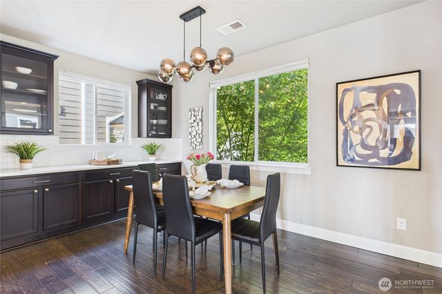 19608 82nd Pl NE, Kenmore, WA 98028