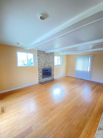 5080 Abington Drive, Troy, MI 48085