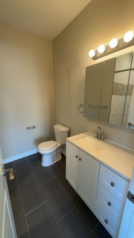 22 N Parkside Avenue 1, Chicago, IL 60644