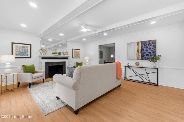 11206 New Stone Ct, Louisville, KY 40223