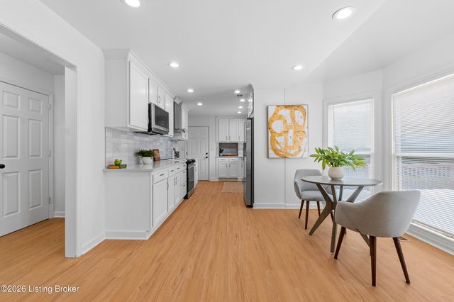 11206 New Stone Ct, Louisville, KY 40223