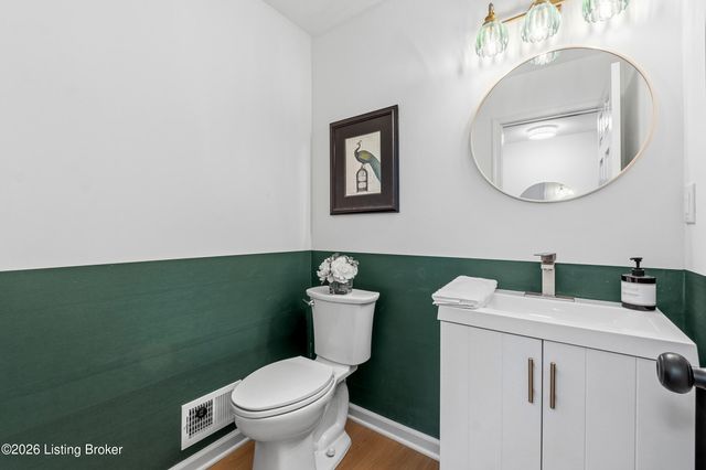 11206 New Stone Ct, Louisville, KY 40223