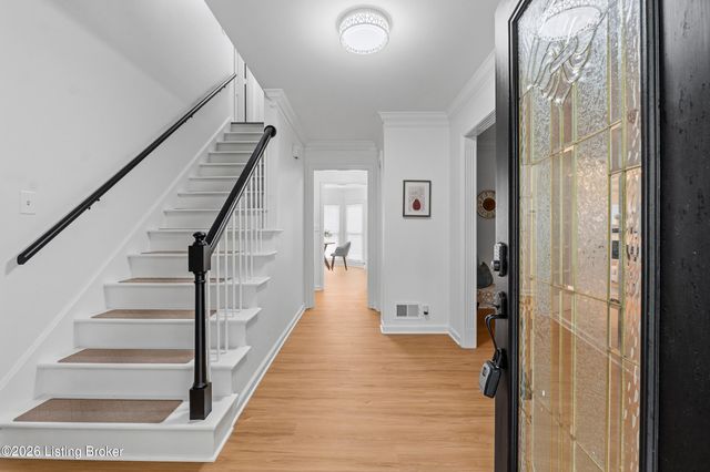 11206 New Stone Ct, Louisville, KY 40223