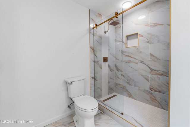 11206 New Stone Ct, Louisville, KY 40223