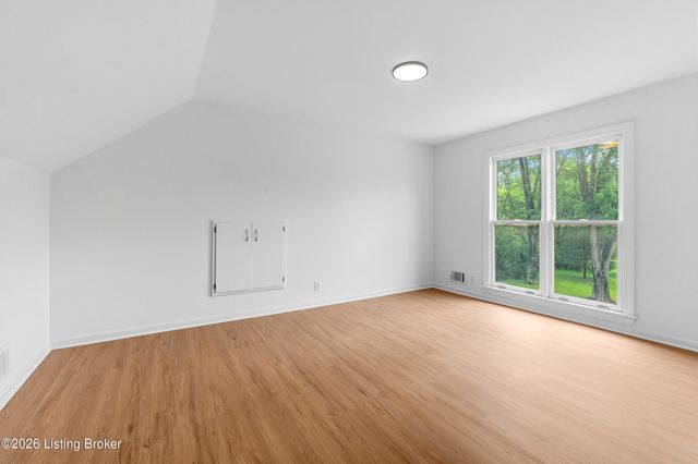 11206 New Stone Ct, Louisville, KY 40223