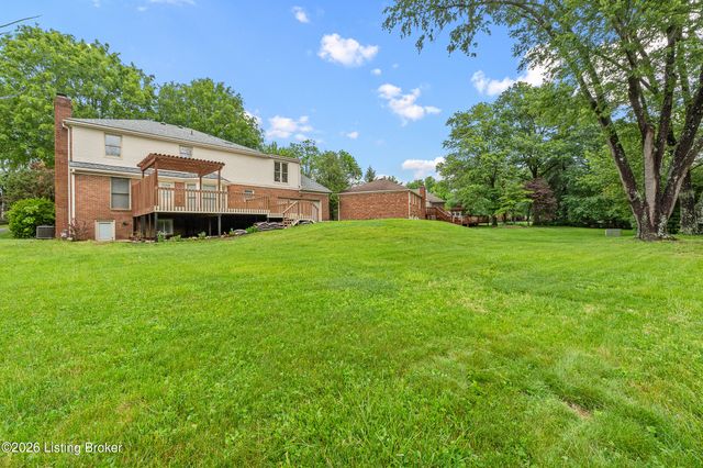 11206 New Stone Ct, Louisville, KY 40223