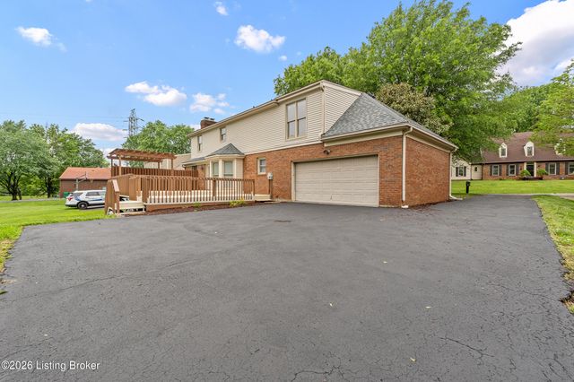 11206 New Stone Ct, Louisville, KY 40223