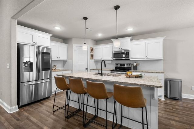 10 Runnymede Lane, Bella Vista, AR 72715