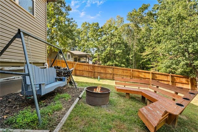 10 Runnymede Lane, Bella Vista, AR 72715