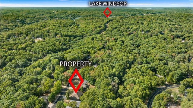 10 Runnymede Lane, Bella Vista, AR 72715