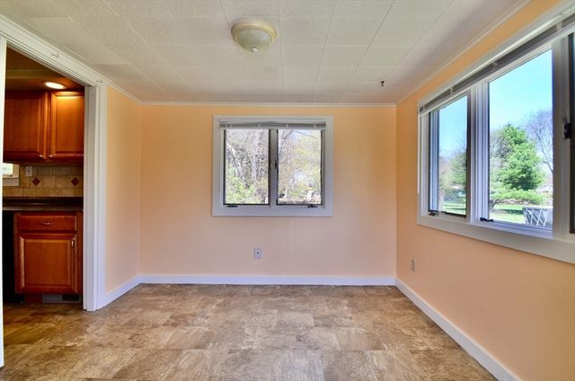 50 Roy St, Northbridge, MA 01588