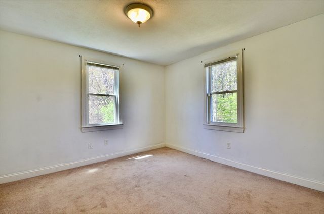 50 Roy St, Northbridge, MA 01588