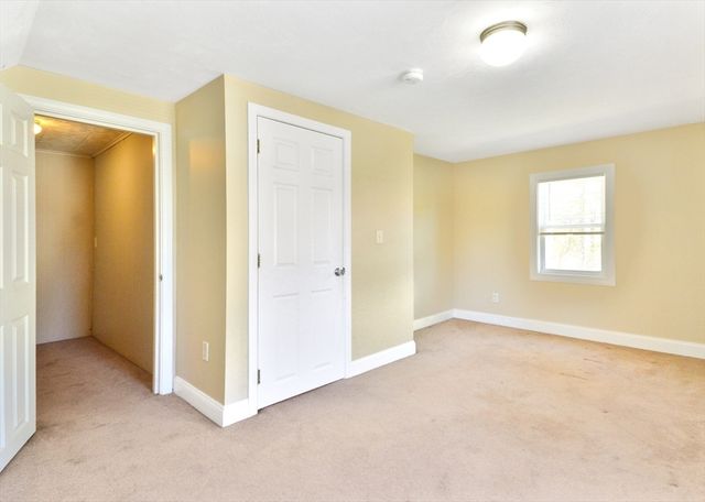 50 Roy St, Northbridge, MA 01588