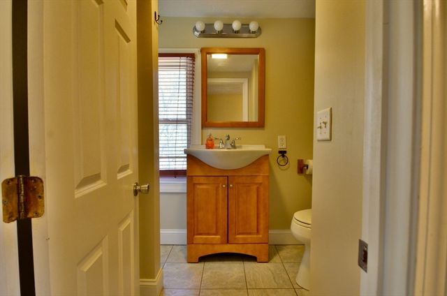 50 Roy St, Northbridge, MA 01588