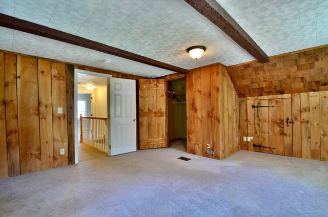 50 Roy St, Northbridge, MA 01588