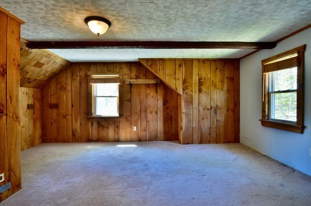 50 Roy St, Northbridge, MA 01588