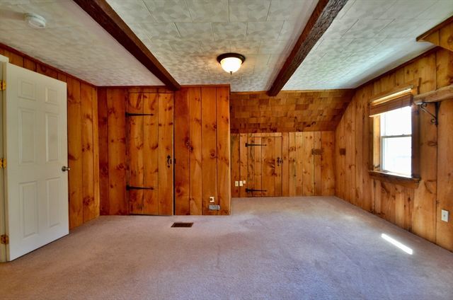 50 Roy St, Northbridge, MA 01588