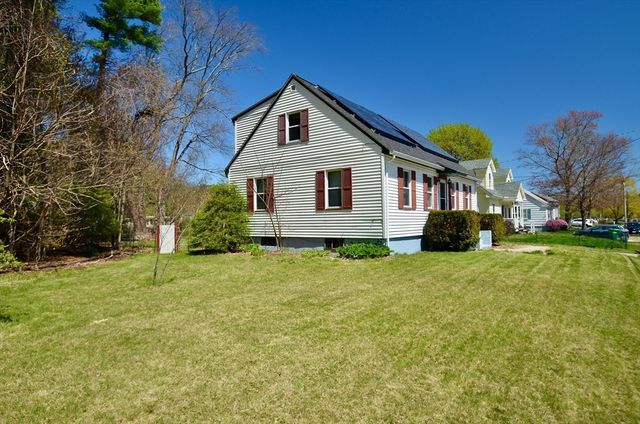 50 Roy St, Northbridge, MA 01588