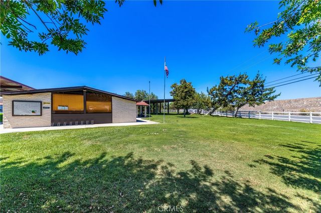 45521 State Highway 74 117, Hemet, CA 92544