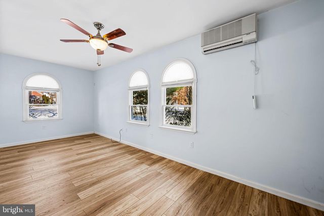 3022 DUNGLOW RD, Baltimore, MD 21222