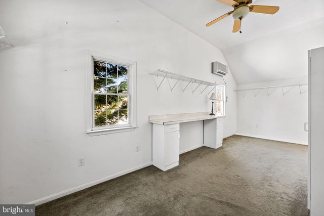 3022 DUNGLOW RD, Baltimore, MD 21222