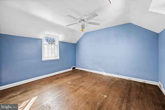 3022 DUNGLOW RD, Baltimore, MD 21222