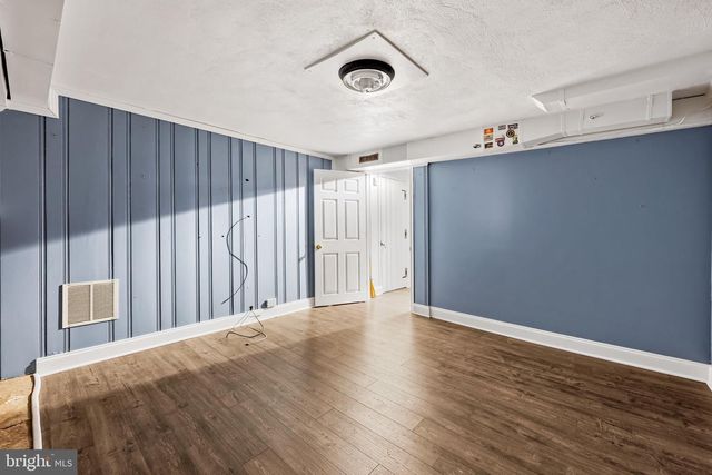 3022 DUNGLOW RD, Baltimore, MD 21222