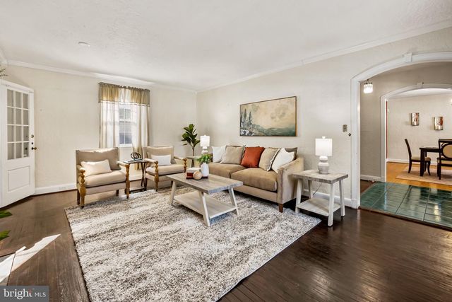 3022 DUNGLOW RD, Baltimore, MD 21222