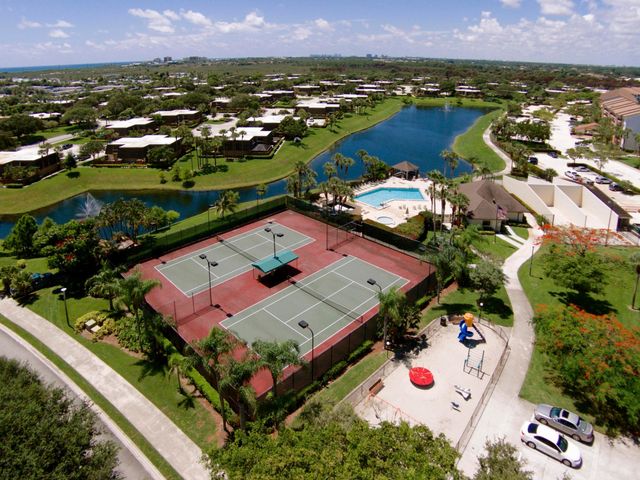 1007 10th Court, Jupiter, FL 33477