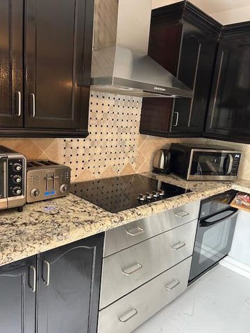 1007 10th Court, Jupiter, FL 33477
