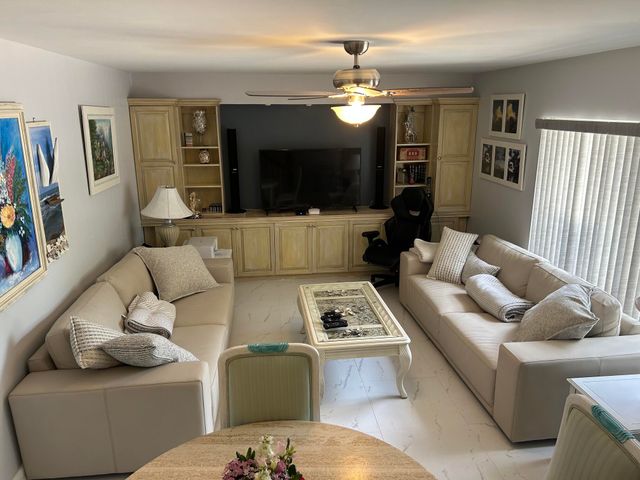1007 10th Court, Jupiter, FL 33477