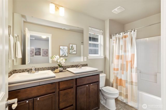 3749 Maritime Drive SW, Bremerton, WA 98312