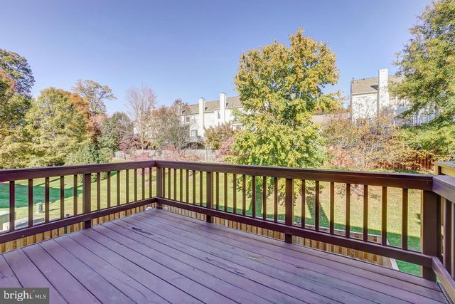 47616 WATKINS ISLAND SQ, Sterling, VA 20165