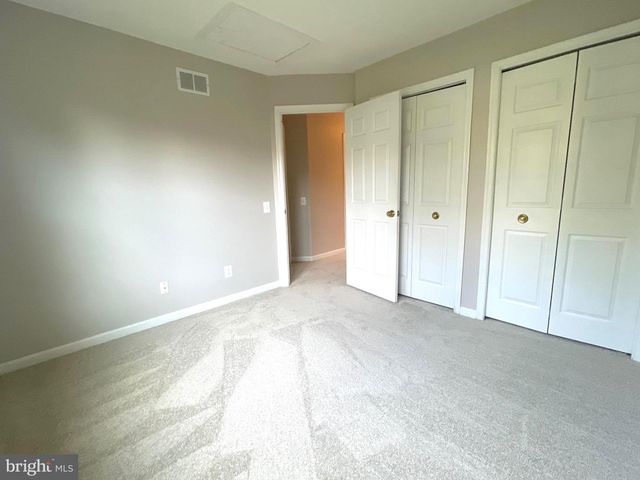 47616 WATKINS ISLAND SQ, Sterling, VA 20165